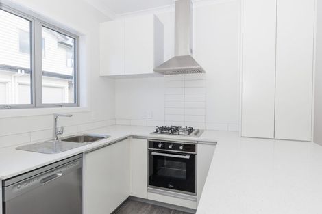 Photo of property in 2/12 The Strand, Wainuiomata, Lower Hutt, 5014