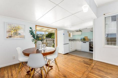 Photo of property in 27 Paremata Crescent, Paremata, Porirua, 5024