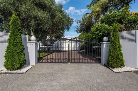 Photo of property in 313 Hobsonville Road, Hobsonville, Auckland, 0618