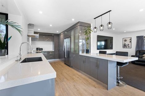 Photo of property in 10 Dillon Drive, Bell Block, New Plymouth, 4312