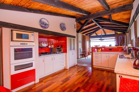 Photo of property in 60 Pacific Parade, Army Bay, Whangaparaoa, 0930