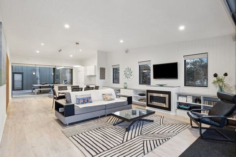 Photo of property in 31 Taranga Road, Langs Beach, Waipu, 0582