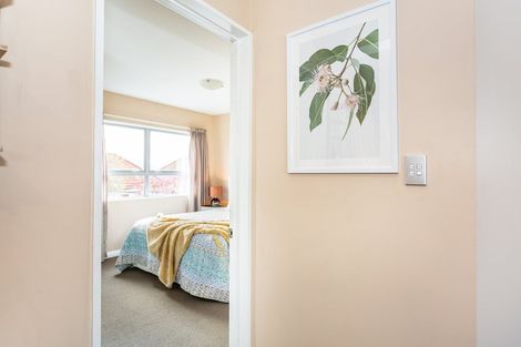 Photo of property in 8c Broadbent Street, Riccarton, Christchurch, 8041