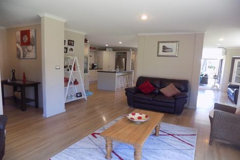 Photo of property in 2 Flight Valley Way, Welcome Bay, Tauranga, 3175