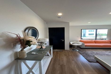 Photo of property in 4 Tumu Road, Papakura, 2110