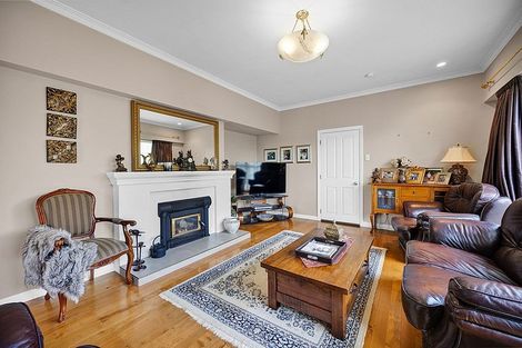 Photo of property in 5171b Mountain Road, Eltham, 4398