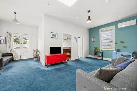 Photo of property in 3 Waikato Street, Island Bay, Wellington, 6023