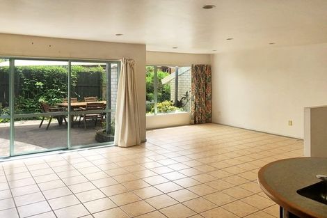 Photo of property in 3 Khaleel Place, Henderson, Auckland, 0612