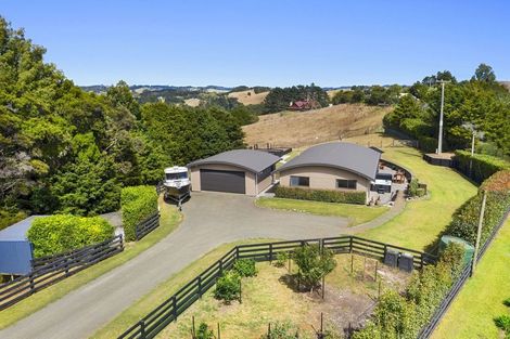 Photo of property in 274 Rapson Road, Kaukapakapa, 0871
