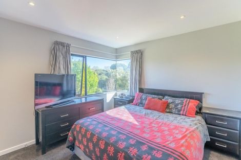 Photo of property in 56b Joseph Banks Drive, Whitby, Porirua, 5024