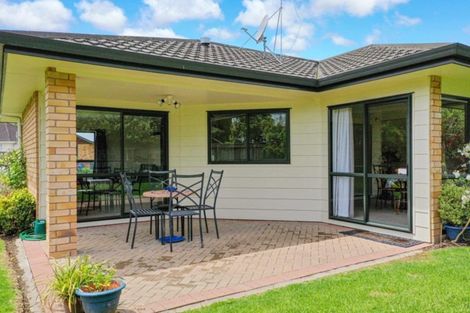 Photo of property in 13 Walnut Grove, Whakatane, 3120