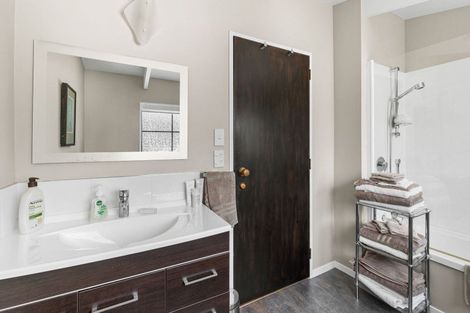 Photo of property in 27 Burtts Road, Durie Hill, Whanganui, 4500