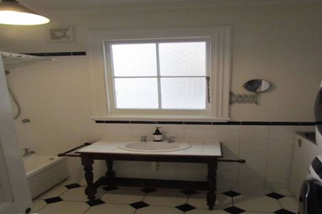 Photo of property in 35a Grant Road, Thorndon, Wellington, 6011