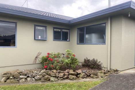 Photo of property in 81 Parnell Heights, Kelvin Grove, Palmerston North, 4414