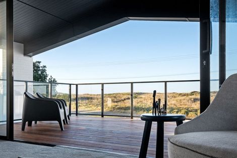 Photo of property in 992a Papamoa Beach Road, Papamoa Beach, 3118