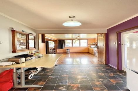 Photo of property in 2 Somme Road, Silverstream, Upper Hutt, 5019