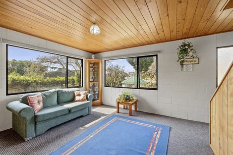 Photo of property in 5 Whakapaki Street, Urenui, 4375