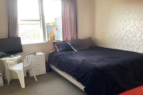 Photo of property in 1 Gillies Place, Ranui, Porirua, 5024