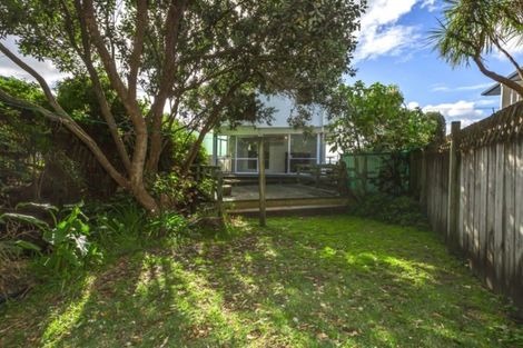 Photo of property in 25 Ocean Parade, Pukerua Bay, 5026