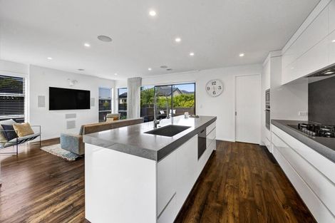 Photo of property in 5 Augusta Grove, Waiwhakaiho, New Plymouth, 4312