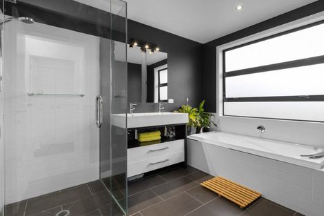 Photo of property in 4 Glenroy Place, Cambridge, 3434