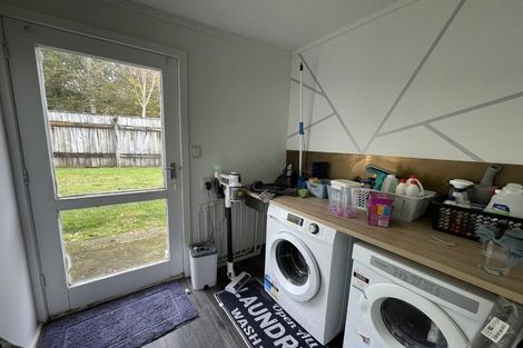 Photo of property in 9 Ngahere Street, Inglewood, 4330