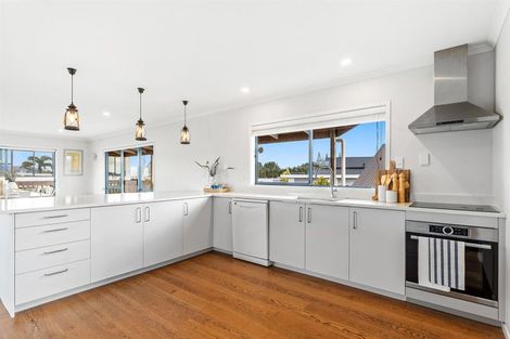 Photo of property in 15 May Way, Omaha, Warkworth, 0986