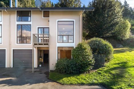 Photo of property in 1/4 Sainsbury Road, Fernhill, Queenstown, 9300
