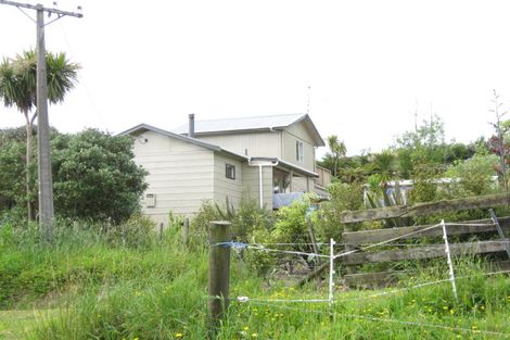 Photo of property in 843 Old North Road, Waimauku, 0882