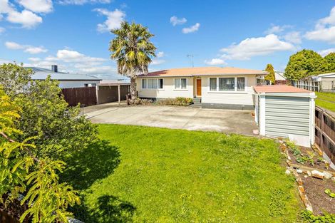 Photo of property in 62 Megan Avenue, Pakuranga Heights, Auckland, 2010