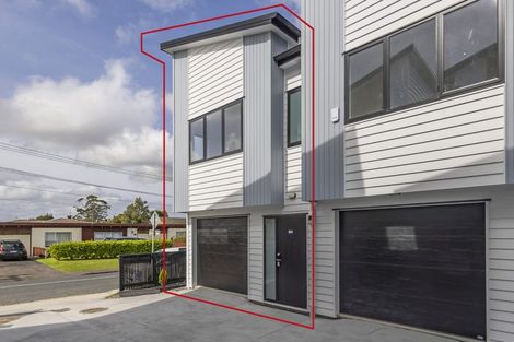 Photo of property in 1a Edwards Avenue, Henderson, Auckland, 0610