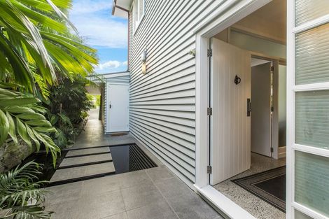 Photo of property in 7 Sanders Avenue, Takapuna, Auckland, 0622