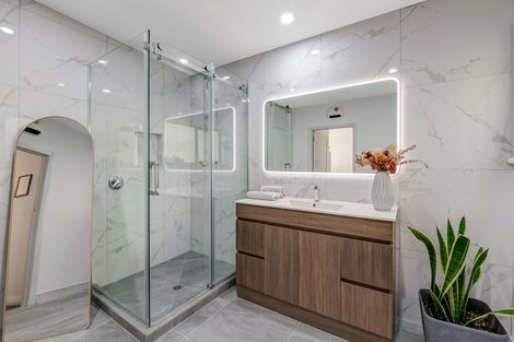 Photo of property in 91 Mangakura Road, Helensville, 0875