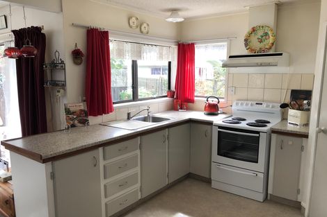 Photo of property in 16b Fairway Drive, Kerikeri, 0230