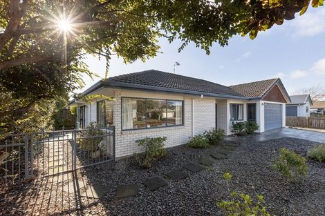 Photo of property in 53 Dalton Drive, Papamoa Beach, Papamoa, 3118