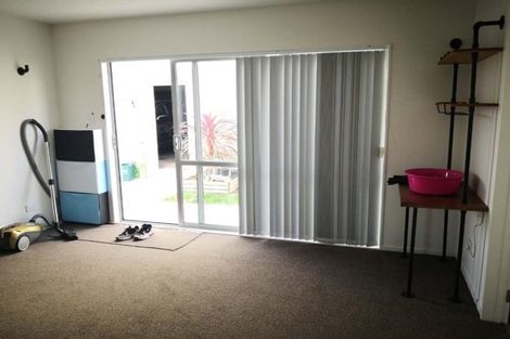 Photo of property in 1/26 Hollowout Street, Takanini, 2112