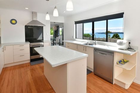 Photo of property in 142 Vipond Road, Stanmore Bay, Whangaparaoa, 0932