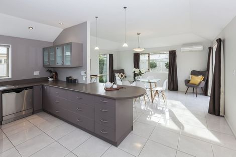 Photo of property in 152 Ilam Road, Ilam, Christchurch, 8041
