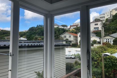 Photo of property in 10 Rimu Road, Kelburn, Wellington, 6012