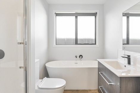 Photo of property in 708a Queen Street West, Saint Leonards, Hastings, 4120