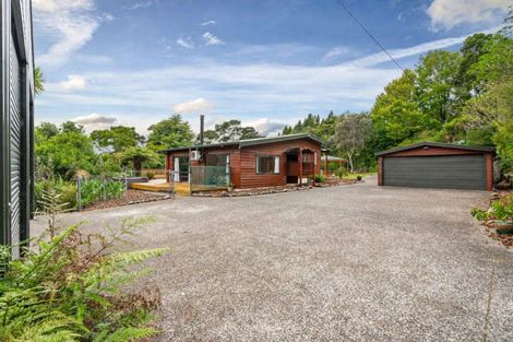 Photo of property in 78 Opanuku Road, Henderson Valley, Auckland, 0612