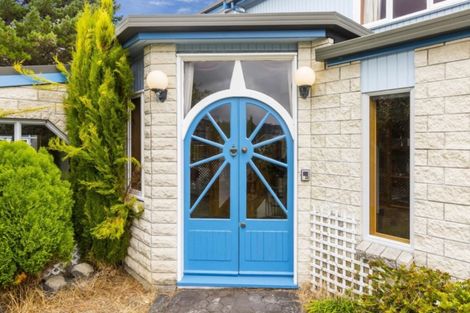 Photo of property in 27 Seymour Grove, Kingsley Heights, Upper Hutt, 5018