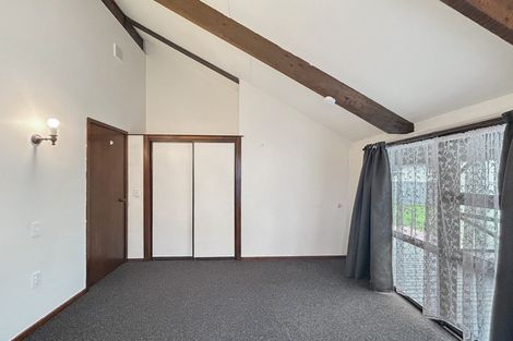 Photo of property in 17 Niddry Crescent, Winton, 9720