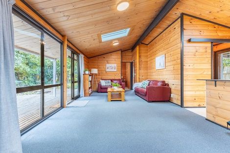 Photo of property in 16 Lupin Road, Otaki, 5512