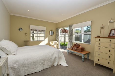 Photo of property in 26 Deller Drive, Carterton, 5713