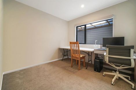 Photo of property in 64b Crestview Rise, Papakura, 2110