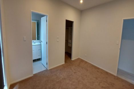 Photo of property in 8 Barrique Road, Kumeu, 0810