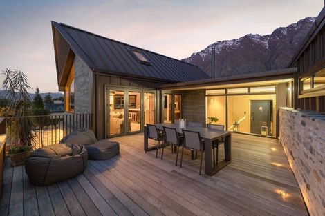 Photo of property in 39 Mcadam Drive, Jacks Point, Queenstown, 9371