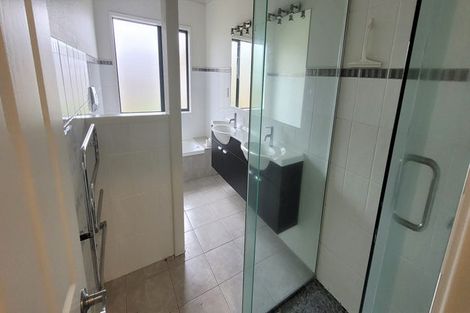 Photo of property in 33 Golden Sands Drive, Papamoa Beach, Papamoa, 3118