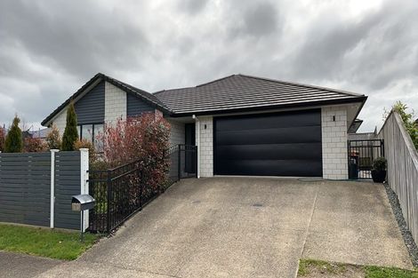 Photo of property in 1 Applin Lane, Pyes Pa, Tauranga, 3112